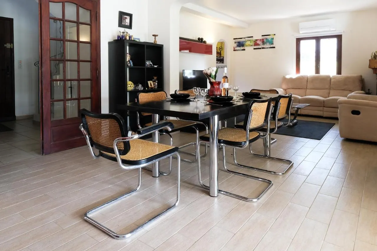Villa Eusebio Lorgues Holiday home